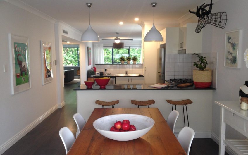 Moderna i čudnovata kuća