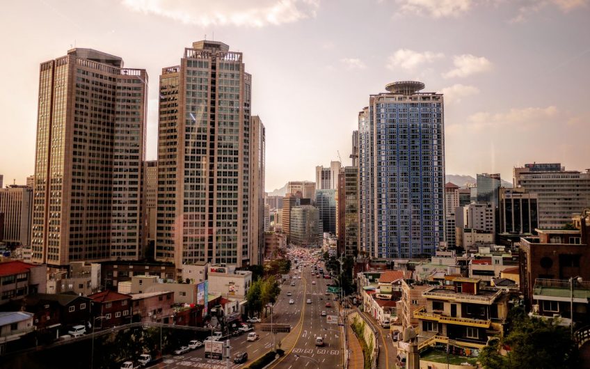 Luksuzan ured na cijelom katu