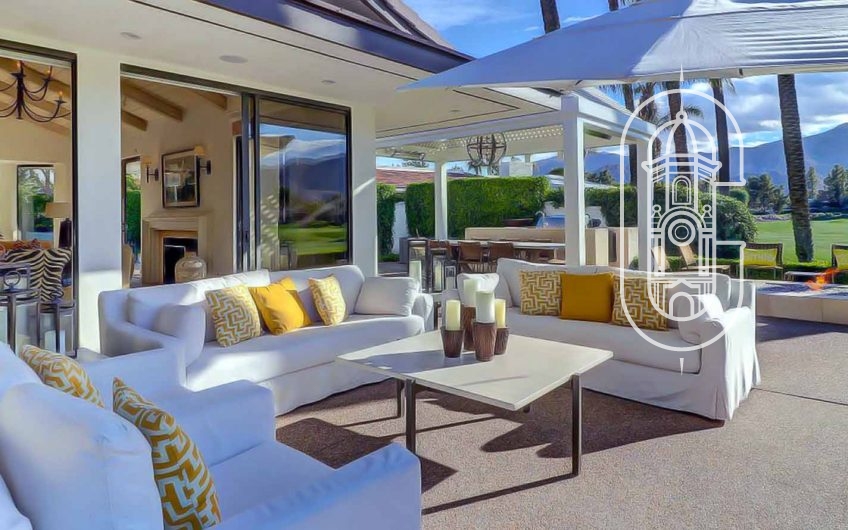 Minimalistički uređen stan sa puno svjetla