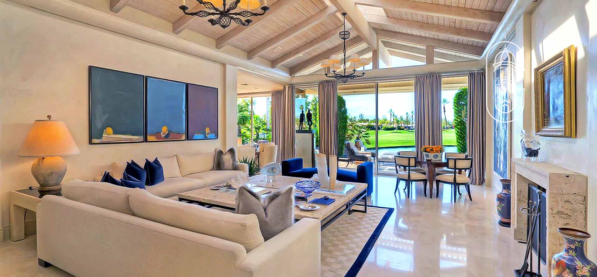 Prostran stan sa prekrasnim balkonom, spreman za useljenje