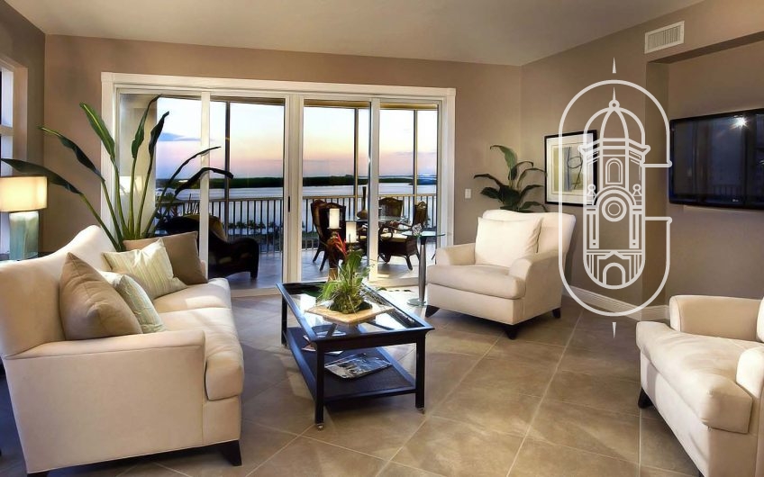 Dvoetažna moderna kuća, potpuno opremljena