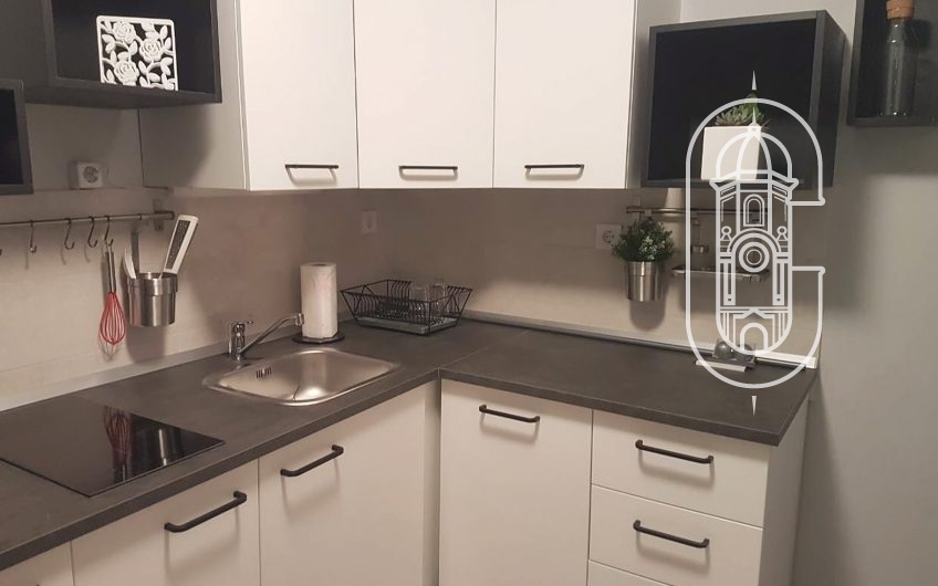 Novoadaptiran stan u neboderu na južnom dijelu Krimeje