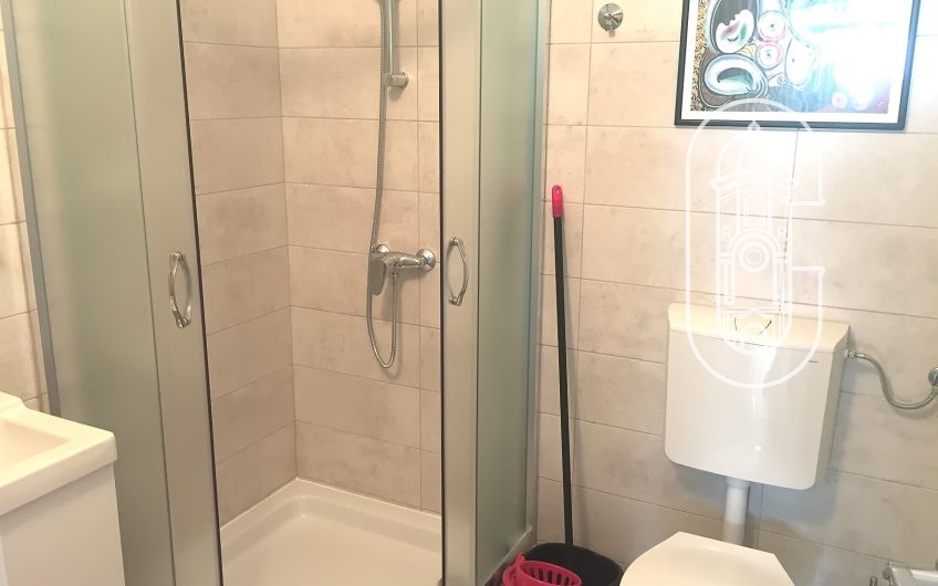 Novoadaptiran stan u neboderu na južnom dijelu Krimeje