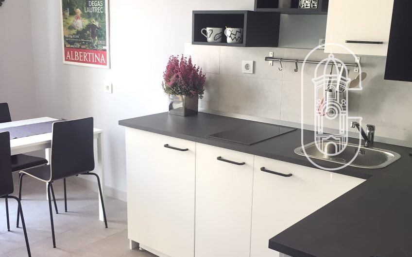 Novoadaptiran stan u neboderu na južnom dijelu Krimeje