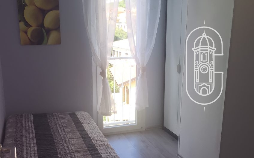 Novoadaptiran stan u neboderu na južnom dijelu Krimeje