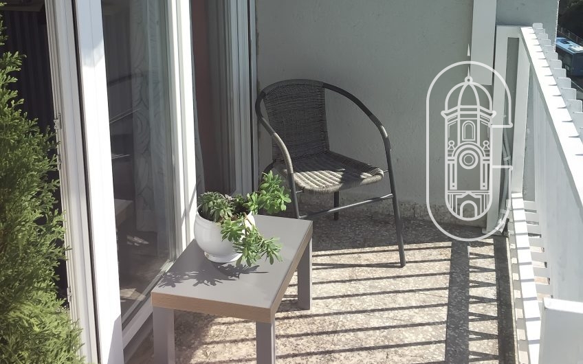 Novoadaptiran stan u neboderu na južnom dijelu Krimeje