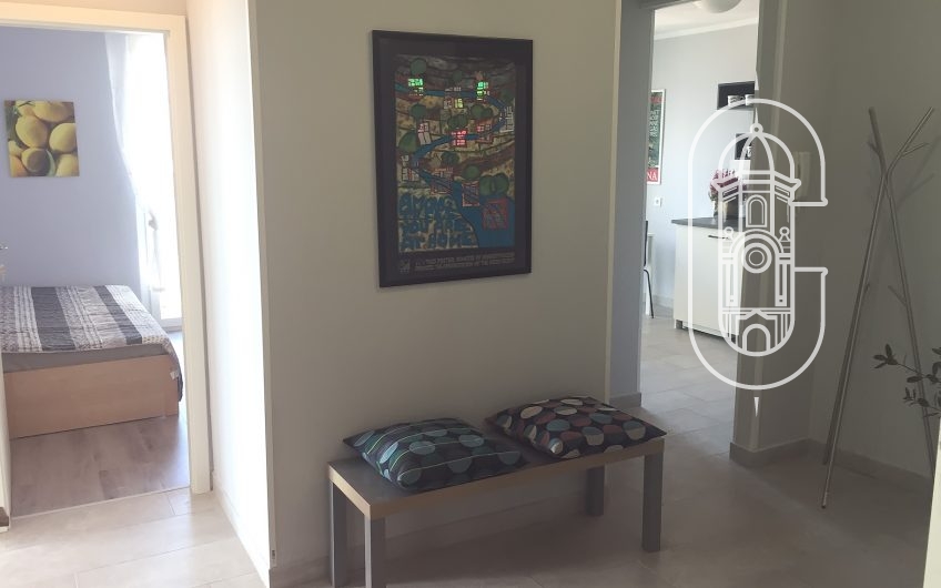 Novoadaptiran stan u neboderu na južnom dijelu Krimeje