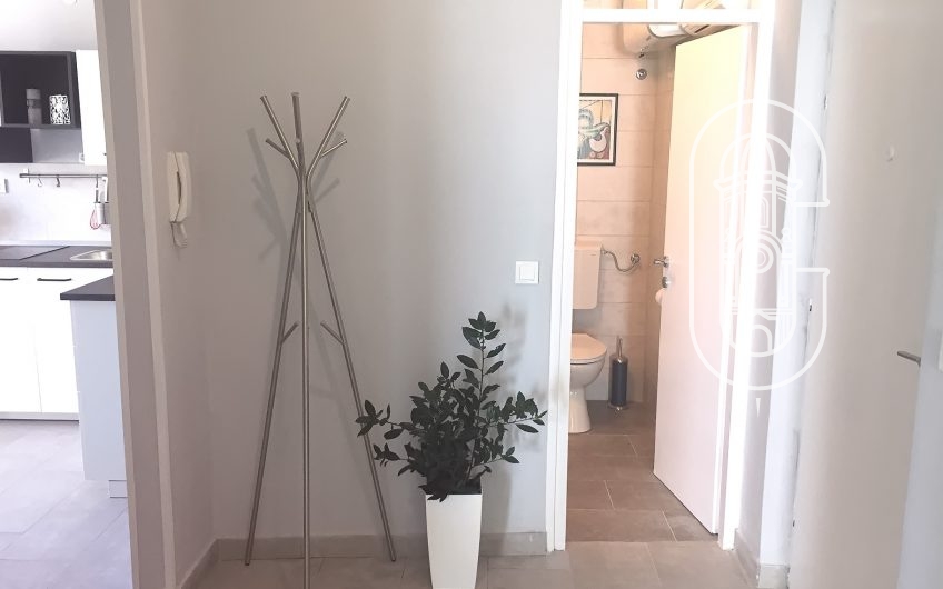 Novoadaptiran stan u neboderu na južnom dijelu Krimeje