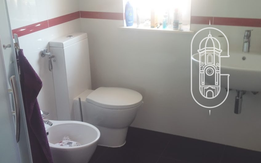 Dvoetažni stan u centru Trsata