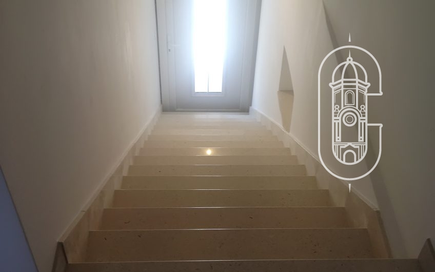 Dvoetažni stan u centru Trsata